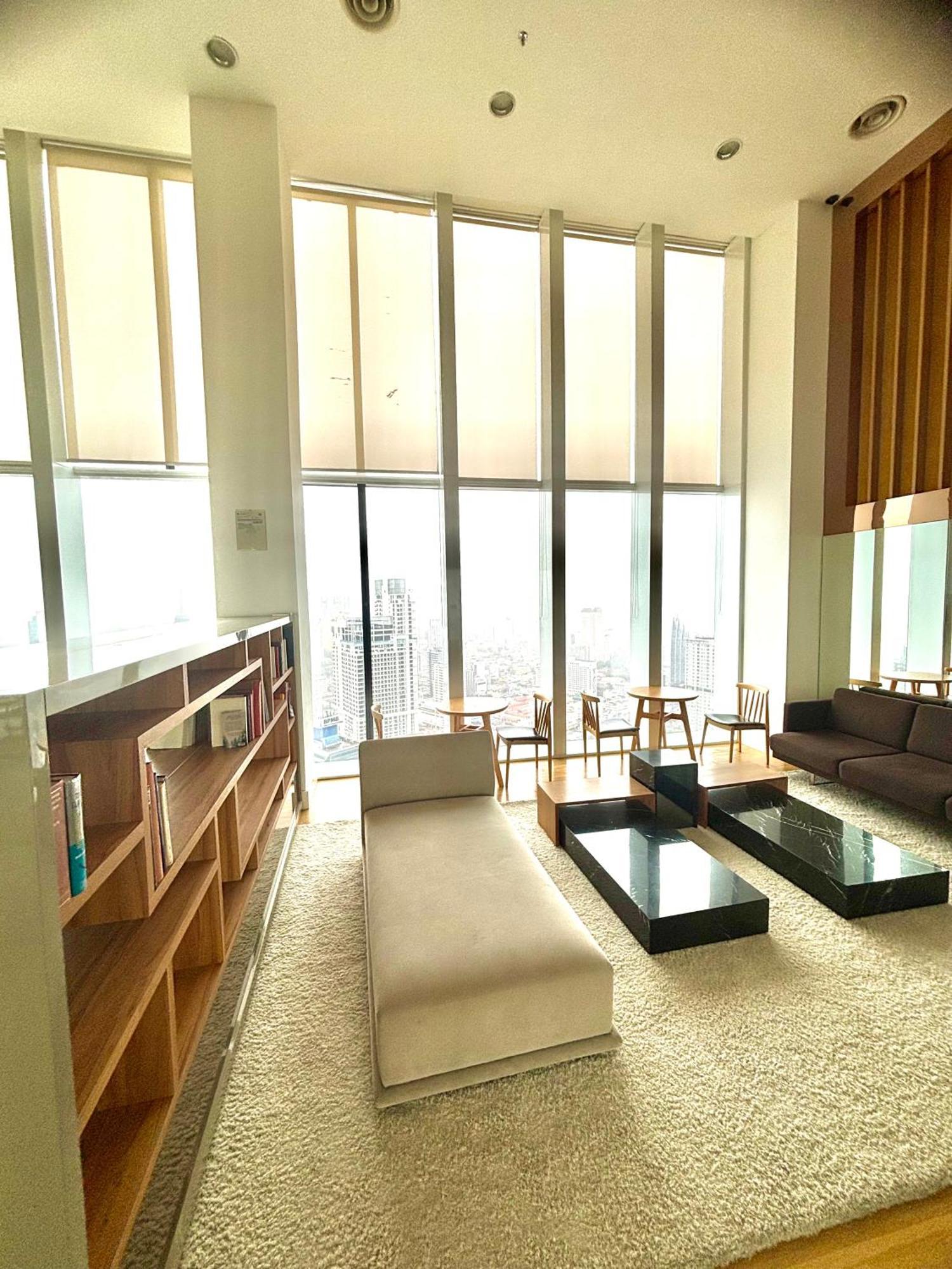 Luxury Klcc Platinum By Classy