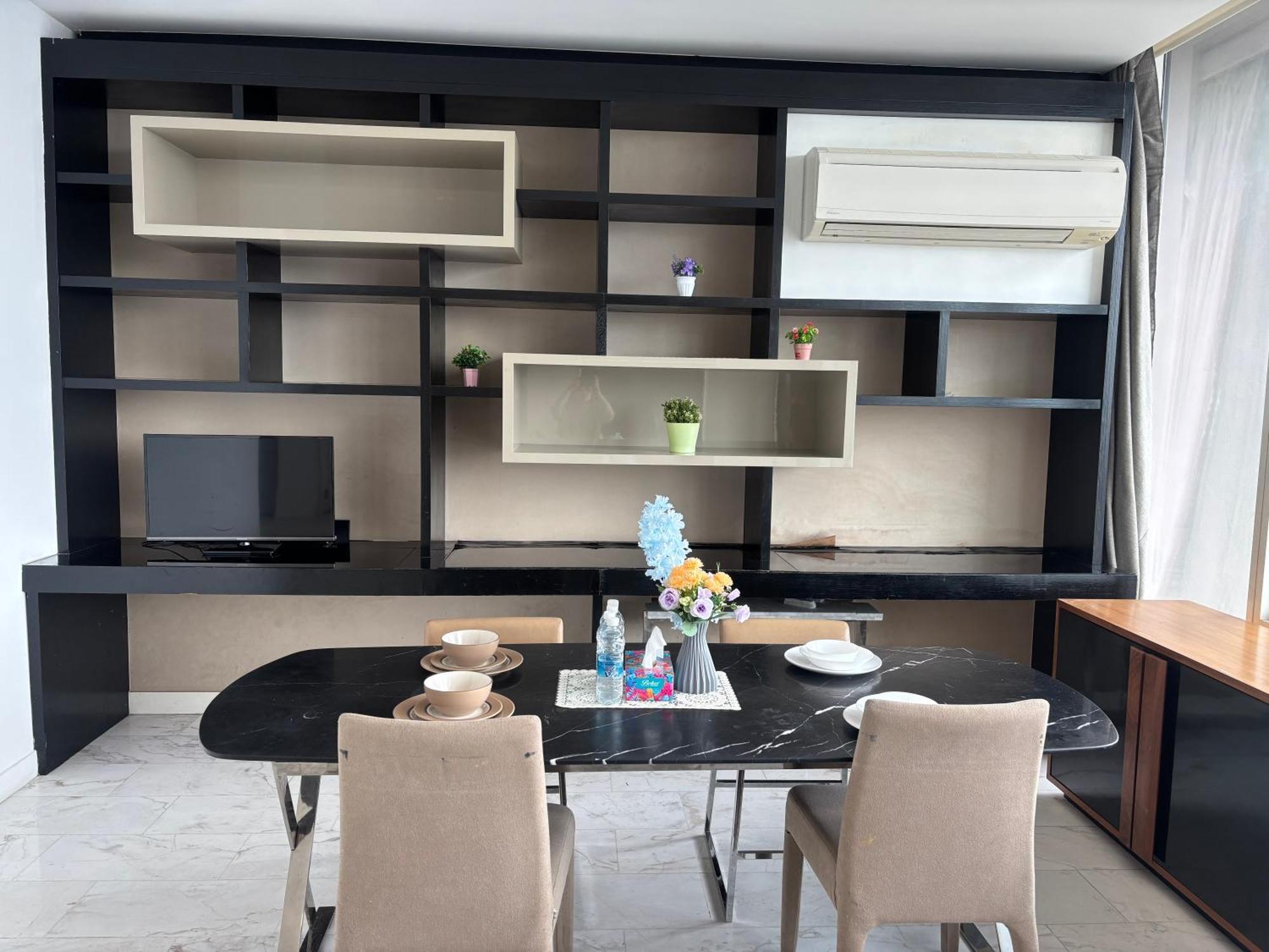 Luxury Klcc Platinum By Classy